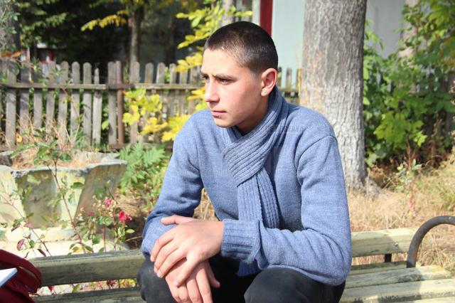 Marian Vasile Chelariu, tânărul de 18 ani care l-a reclamat pe primar că l-a bătut cu biciul