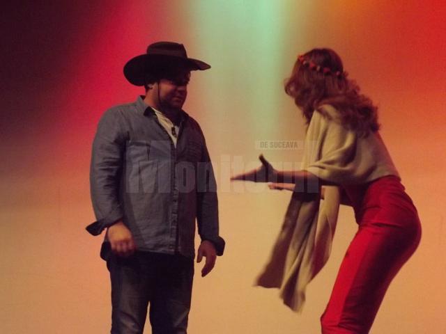 Piesa de succes „Amor în farmacie” jucată pe scena suceveană