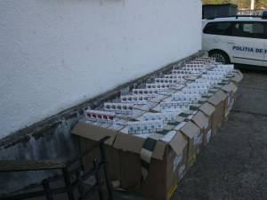 20.000 de pachete de ţigări de contrabandă, confiscate în weekend