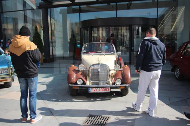 În cadrul expoziţiei a fost prezentata o replică a unui Mercedes construit prima dată în 1920