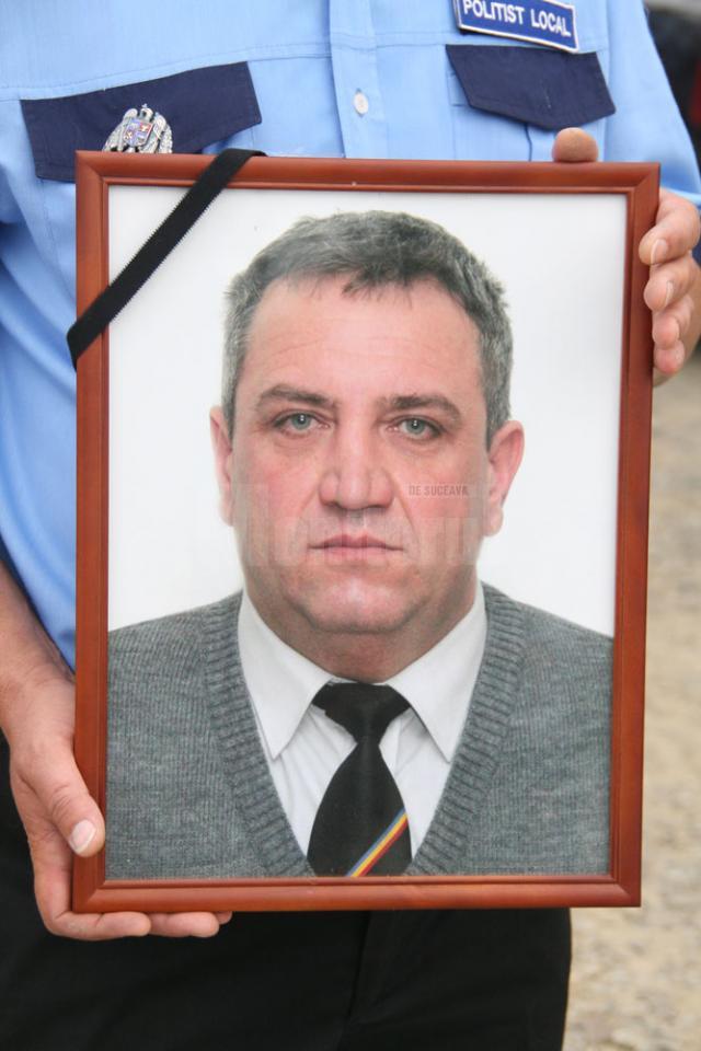 Niculai Costeniuc, poliţistul mort în misiune, în septembrie 2011
