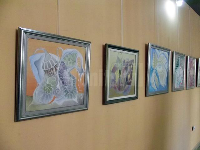 Expoziţie de pictură şi grafică pe simeze rădăuţene