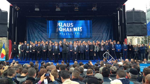 Klaus Iohannis a demontat sâmbătă, la mitingul ACL de la Iaşi, minciuna livrată de PSD prin Poşta Română prin care este acuzat că va tăia pensiile dacă va ajunge preşedinte