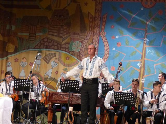 Marele premiu al Festivalului „Cântecele neamului”, ediţia a VII-a, a fost câştigat de  suceveanul Andrei Iftime