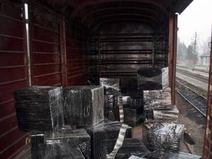Aproape 44.500 de pachete de ţigări de contrabandă urmau să ajungă pe piaţa neagră, cu trenul