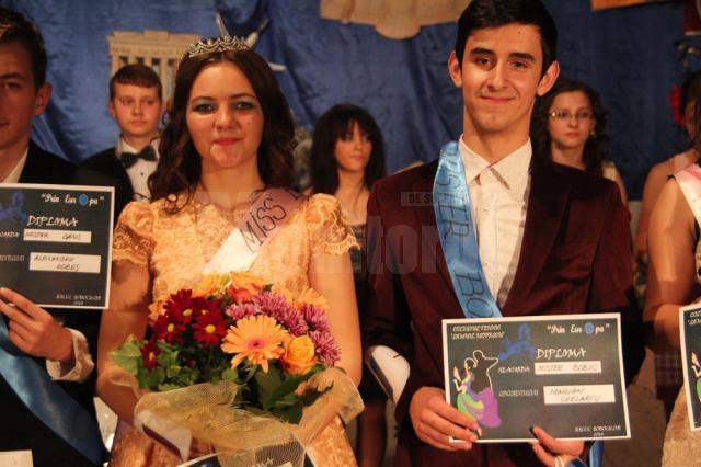 Bianca Apăvăloaie şi Marian Chelaru, care în concurs au reprezentat Turcia, au primit titlurile de Miss şi Mister Boboc