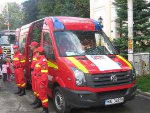 Detaşamentul de pompieri Suceava a intervenit cu două autospeciale şi o ambulanţă SMURD