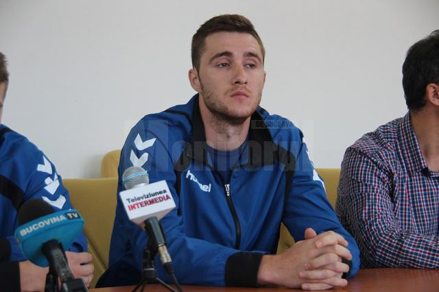 Portarul Cristian Vasile Tcaciuc a plecat în Ungaria pentru a se opera de hernie de disc