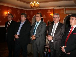Invitaţii au transmis salutari polonezilor din România