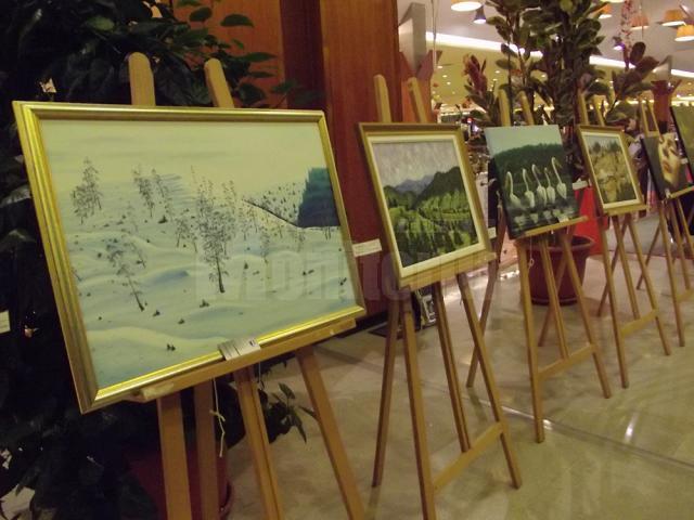 „Interferenţe cromatice”, la Iulius Mall Suceava