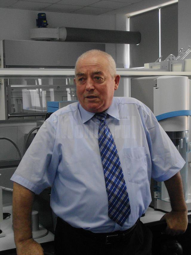 Prof. univ. dr. ing. Gheorghe Gutt: „Spectromicroscopul a prezentat interes la eveniment”