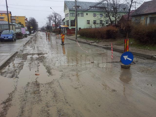 Începând de ieri, strada Gheorghe Doja este blocată circulaţiei rutiere până pe 5 decembrie, inclusiv
