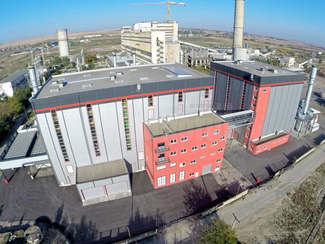 Noua centrală termică, de 90 de milioane de euro, riscă să stea închisă în iarnă, din cauza lipsei de fonduri pentru achiziţia de biomasă