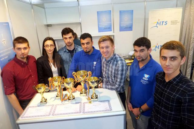 Tinerii de la USV au fost premiaţi pentru proiectele lor
