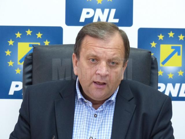 Secretarul general al PNL, senatorul de Suceava Gheorghe Flutur