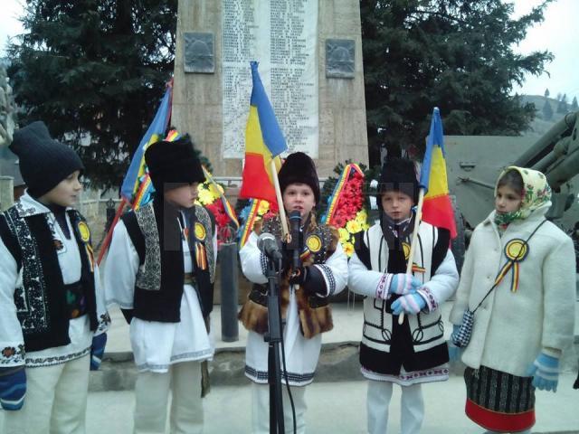 Ziua Naţională a României, sărbătorită de elevii din Moldoviţa