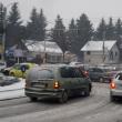 Sensul giratoriu de la Burdujeni, paralizat de numărul mare de maşini din trafic şi de închiderea străzii Gheorghe Doja