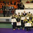 O parte din medaliații Clubului Sportiv He Pai Suceava, alături de instructorul și președintele clubului, Ovidiu Zegrea Centură Neagră 3 Dang