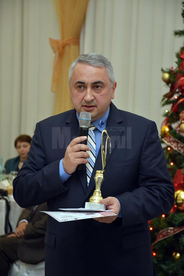 Rectorul USV, Valentin Popa: „Suntem încântaţi că eforturile noastre nu trec neobservate”. Foto: ArTiStul