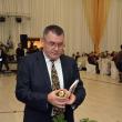 Gavril Vîrvara, viceprimarul municipiului Suceava a adjudecat lucrarea donată de Pictorul sucevean Lucian Mînecan