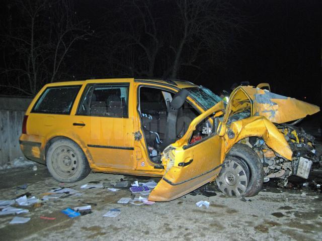 Maşina în care se aflau victimele accidentului de la Bilca Foto: Ioan Negru