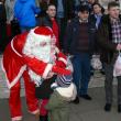 La Fălticeni, în seara de Ajun, Moş Crăciun a adus daruri pentru peste 1.500 de copii