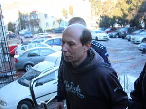 Maxim Vleju, individul în vârstă de 46 de ani care a comis dublul asasinat de la Dorna Candrenilor, luna trecută, a fost trimis la Spitalul de Psihiatrie Socola - Iaşi