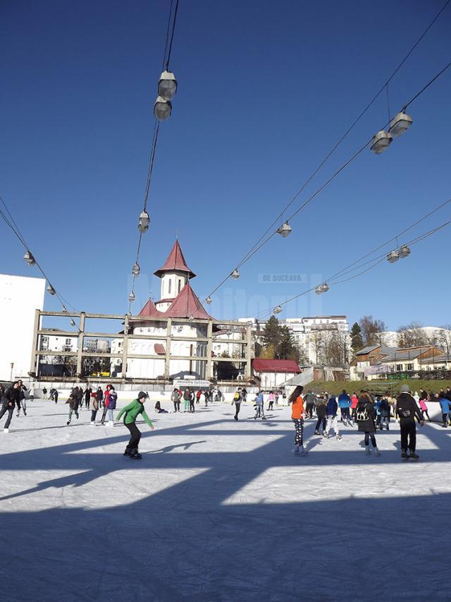 În luna decembrie aproape 31.000 de persoane au plătit bilet la patinoarul Areni