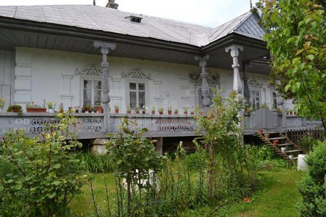 Cea mai frumoasă casa tradiţională pentru anul 2015 din cadrul proiectului „Salvează satul bucovinean” a fost declarată casa Vărăreanu, din localitatea Râşca