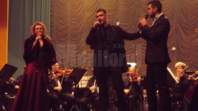 Bogdan Vladau, flancat de Mediana Vlad si Vlad Mirita, si-a incercat vocea ca tenor, cu piesa O sole mio