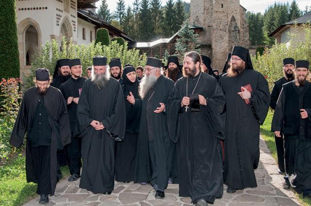 Viaţă călugărească. Mănăstirea Putna. Foto:putna.ro