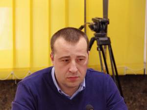 Lucian Harşovschi, noul viceprimar al Sucevei, mai are de aşteptat cel puţin până pe 16 februarie pentru a ocupa din nou biroul din Areni
