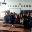 Elevii şi profesorii Şcolii Gimnaziale Nr.4 Suceava au marcat, pentru al patrulea an consecutiv, Ziua Internaţională a Nonviolenţei