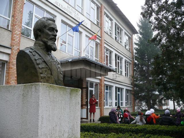 Şcoala „Alexandru Ioan Cuza” din municipiul Fălticeni