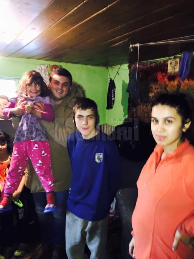 O familie necăjită din satul Dragomirna, ajutată de câţiva suceveni
