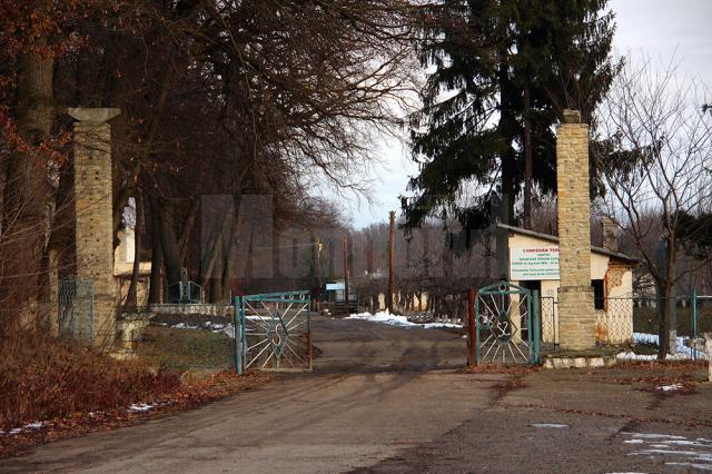 Poarta de intrare în complexul Avicola Burdujeni