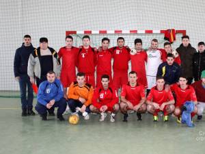 Echipa Şomuzul Fălticeni, câştigătoarea celui de-al doilea turneu de futsal organizat de AJF Suceava. Sursă foto: Cronica de Fălticeni