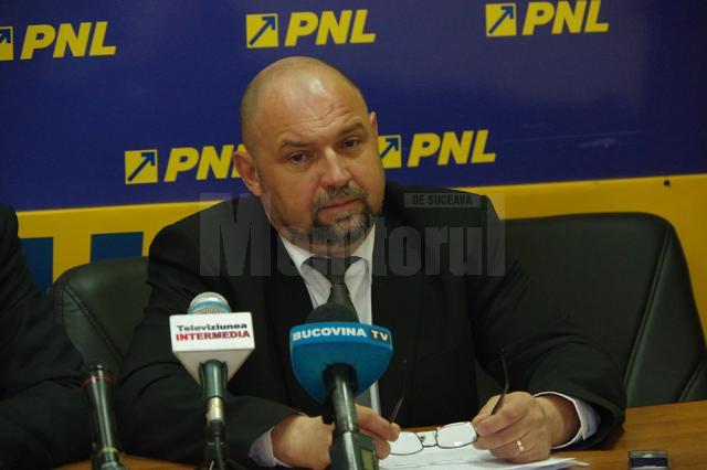 Secretarul general al fostei Organizaţii Judeţene Suceava a PNL, Dan Roibu