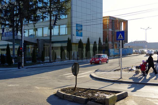 Kaufland vrea să închidă cu bariere accesul în parcarea de pe strada Universităţii