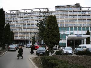 Spitalul Suceava, plin de pacienţi care au răcit şi au făcut diverse complicaţii