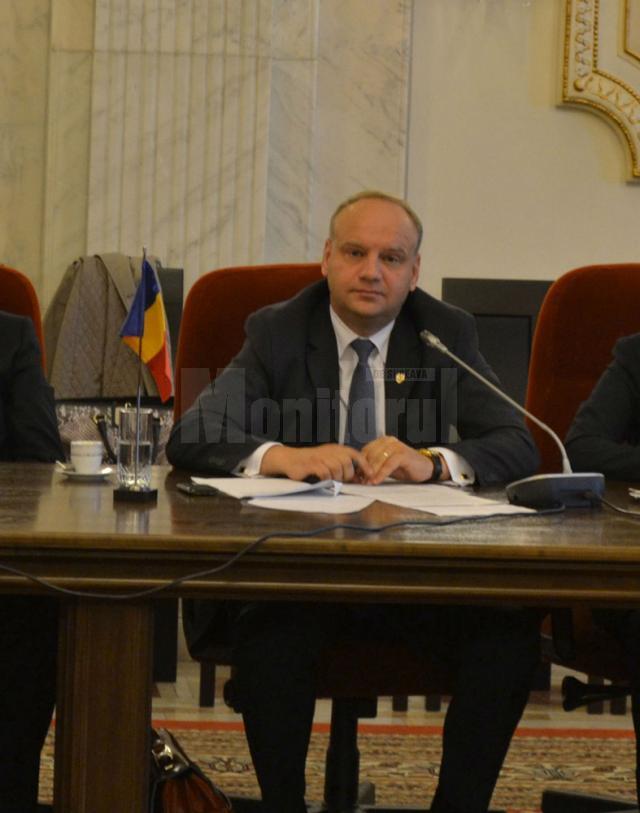 Parlamentarul PSD de Suceava Ovidiu Donţu participă zilele acestea la o întâlnire pe tema securizării frontierelor Uniunii Europene