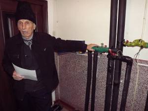 Pentru mine este extraordinar - consideră Ilarion Rotaru, unul dintre primii suceveni care s-au zbătut pentru a avea un sistem de distribuţie pe orizontală