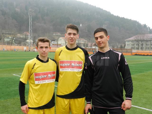 Andrei Netea, Robert Martin şi Toma Niga au ajuns în vederile echipei naţionale Under 18 a României după ce s-au remarcat cu echipa LPS Suceava în campionatul republican