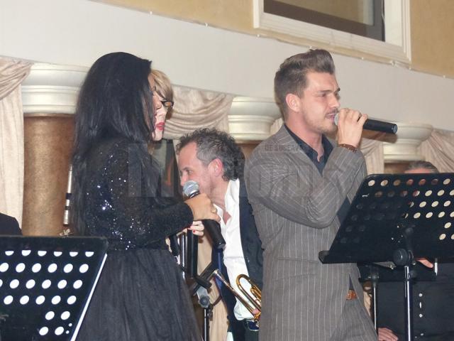 Un buchet de melodii pentru sucevence, oferit de artiştii Mirel Manea, Vlad Miriţă şi Bogdan Vlădău
