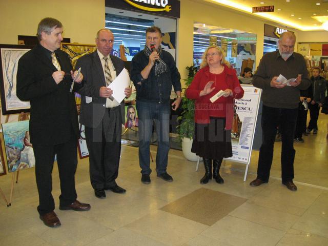 Vernisajul expoziţiei şi premierea laureaţilor Concursului naţional de artă plastică „Ion Irimescu”