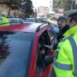 Auto Mitric şi Poliţia Rutieră au deja o tradiţie de 9 ani în a oferi flori doamnelor din trafic, de 8 Martie