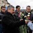 Un zâmbet, o floare şi o felicitare din partea deputatului Ioan Balan pentru femeile din municipiul Suceava