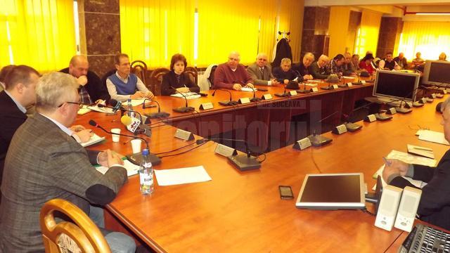 Primarul Sucevei şi directorul Termica au tras un semnal de alarmă asupra scăderii drastice a încasărilor de la populaţie