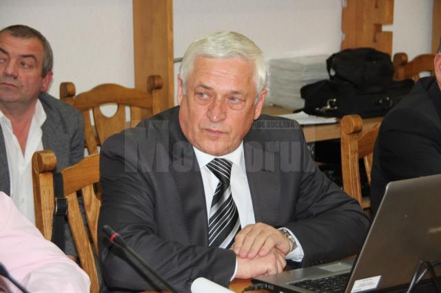 Şeful Inspectoratului Şcolar Judeţean (IŞJ) Suceava, prof. Gheorghe Lazăr