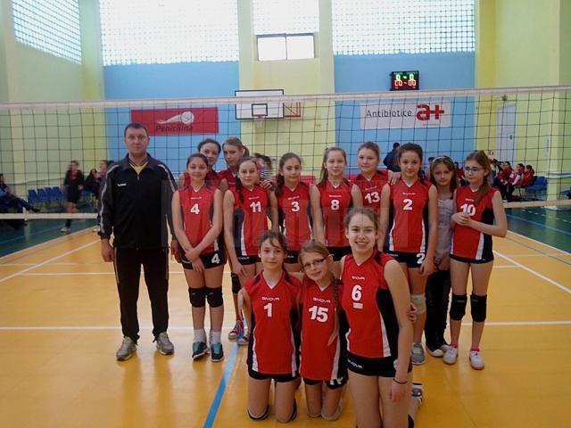 Echipa de minivolei a LPS CSȘ Suceava s-a calificat la turneul semifinal